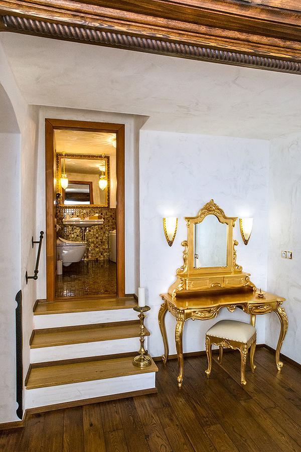 Arcadie Hotel & Apartments Чески-Крумлов Экстерьер фото