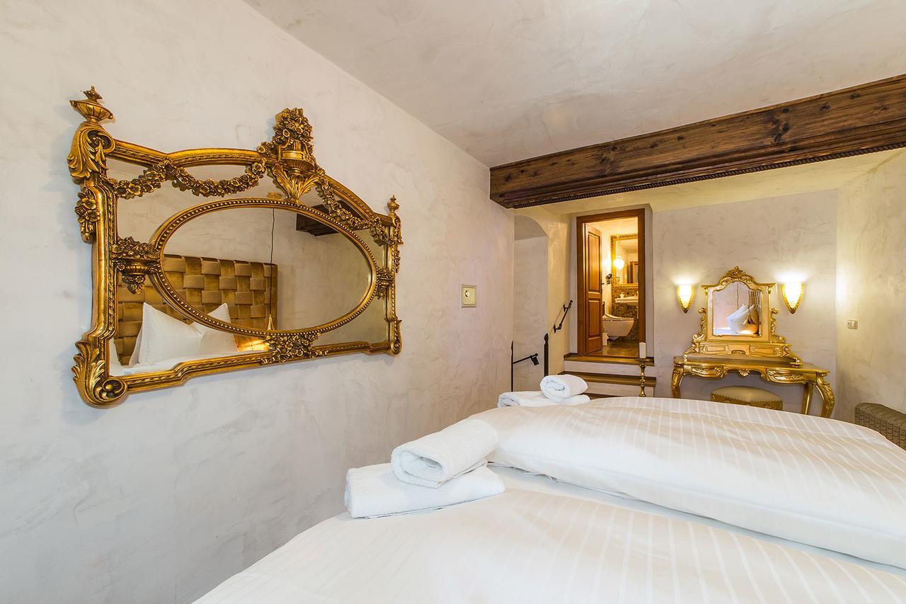 Arcadie Hotel & Apartments Чески-Крумлов Экстерьер фото